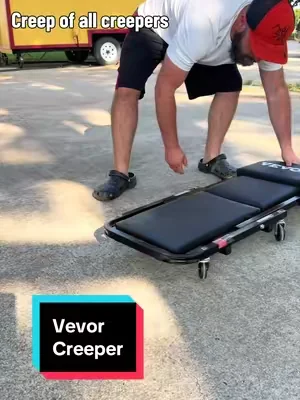 Take a nap while you’re changing the oil #creeper #foldablechair  #dealsforyoudays #garagegoals #mechaniclife 