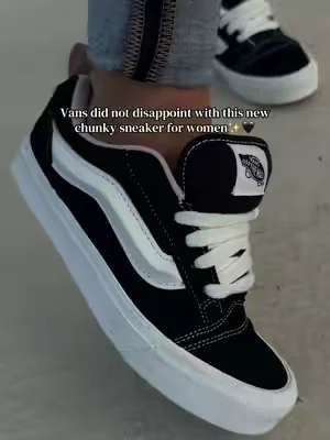 Knu Skool VANS chunky sneakers for women @vans #lowtopsneakers 