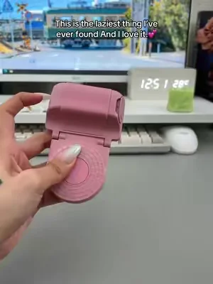 I found something so lazy... it’s perfect for me. #PUTARE#contentcreator#fyp#lazy#tiktokshopmusthaves#scrollingontiktok#remotecontrol#pageturner#camerashutter#phoneaccessoriess#dealsforyoudays 