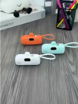 Mini cargador portátil de 5000 mAh con salida de 22,5 W, cuenta con dos puertos USB (tipo C y USB-A) y pantalla de alimentación digital para un monitoreo preciso, el diseño compacto y ligero garantiza una fácil portabilidad ##imprescindible##tendencia##fyp##util##esencial#########