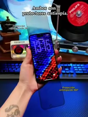Golpealo, taladrvalo... ino le pasa nadal Tu protector de pantalla puede hacer eso?#screenprotector #tiktokmademebuyit #onefish #foryoupage 