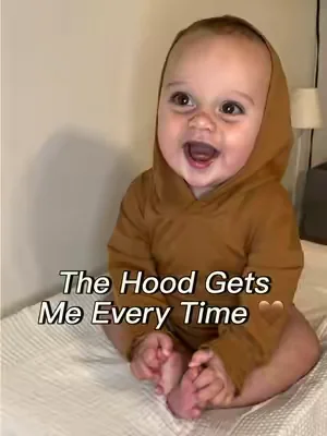 The tiny hoodie. The little pocket. I can’t handle it 🥹🤎 #babyfashion #babytok #9months #momlife #tiktokshop 