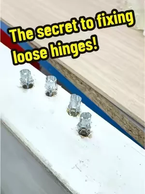 Door hinges loose? Fix it in 10 seconds.#homehacks #DIY #doorrepair #lifehacks #fixed 