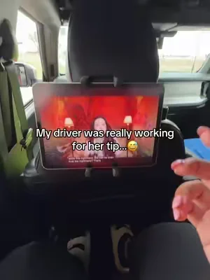 I mean… it’s like having a mini tv in your car 🤯😅 #cartabletholder #tabletholder #tabletstand #caraccessories #dealsforyoudays 