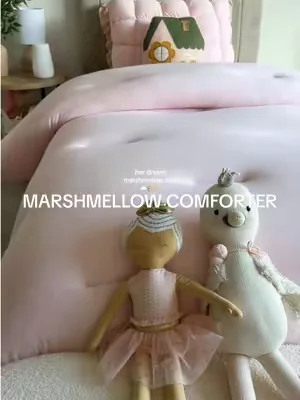 This comforter is what cozy dreams are made of ☁️😴🩰 @Mellow Sleep  #mellowsleep #marshmellowcomforter #bettersleep #pinkcomforter #pinkbedroom 