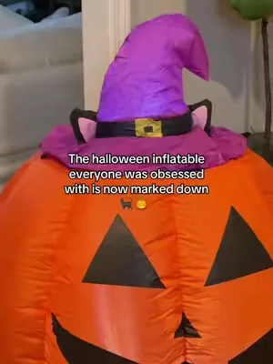 This inflatable was such a hit last year!! #halloweeninflatables #inflatabledecorations #spooky #dealsforyoudays #falldecor @QVC, Inc 
