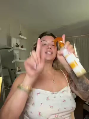 Dr. Melaxin for the summer glow up. 
#tiktokshopcreatorpicks #dealsforyoudays #summerwins #drmelaxin #darkunderarm 