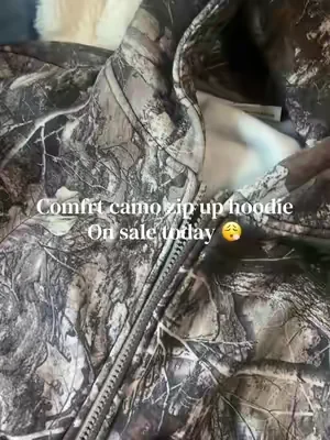 #comfrt #comfrtzipuphoodie #camo #camohoodie #dealsforyoudays 