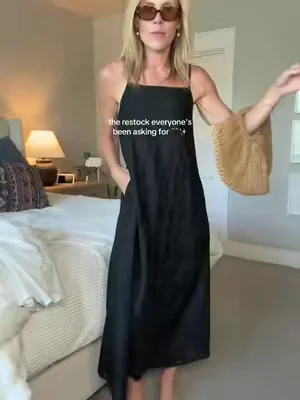 THIS dress >>> stunning. 