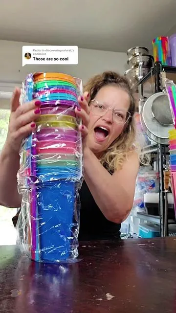 Replying to @discoveringnatural_  Reusable cups just in time for summer parties. #colorchangingcups #plasticcups #reusablecups #kitchenware #dealsforyoudays 