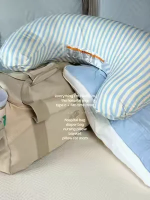overpacked 🫱🏼‍🫲🏻 winging it #4thbaby  What’s in my #hospitalbag & #postpartum bag coming up next ☁️✨🍼  @BAGSMART @boppy @Mellow Sleep @Ayla & Co   #dealsforyoudays #summerwins