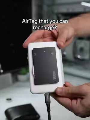 Honestly so much better than a traditional AirTag since you can recharge it. Reviewing the ridge tracker card #ridge #airtag #tracker #trackercard #dealsforyoudays 