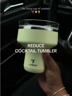 Exactly what I needed when I’m lounging outside and in the pool! No more watered down margsss! And so many colors to choose from! @Reduce #reduce #cocktailtumbler #drinktumbler #margaritas #cocktail 
