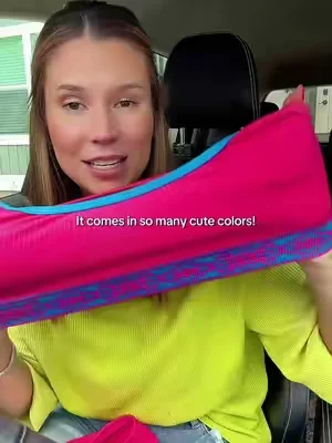 The swimsuit fits like a sports bra! #bikini #swimsuit #bathingsuit #tiktokshopcreatorpicks 