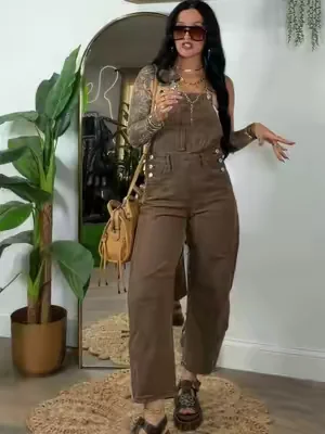 I’m 5’3 & 133 wearing an XS in the color chocolate. I could’ve stuck with my usual size small though. 