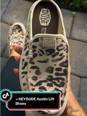 HEYDUDE Austin Lift - Womens Comfortable Slip on Platform Mules #heydudeshoes #sliponshoes #heydudeaustinlift #comfyshoes #tiktokshopcreatorpicks 