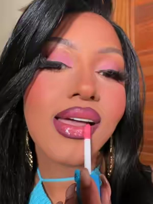 Can’t GET ENOUGH of these Barbie lip kits 😍 