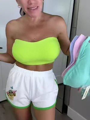 soft stretchy supportive strapless bra - comes with 2 sets of removable straps - color and clear  #strapless #bandeau #bandeaubra #DealsForYouDays #Summerwins 
