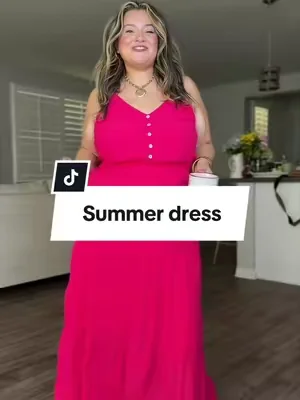 When a dress makes you feel this good #plussizefriendly #summerdress 