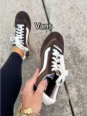 Vans low pro sneakers in the perfect chocolate brown 🤎🧸 #vans #vanssneakers #vanslowpro #tiktokshopcreatorpicks #dealsforyoudays 