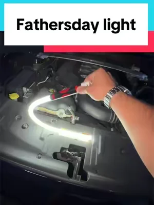 It’s pretty useful #tiktokshop #cartok #caraccessories #flashlight 