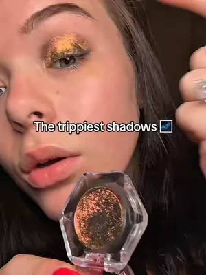 I’m real … right ? These eye shadows are trippy ✨😍  #duochrome #shimmereyeshadow #DealsForYouDays #SummerWins #tiktokshopcreatorpicks 