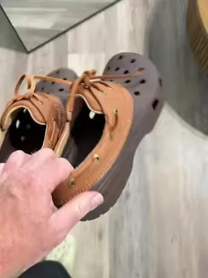 #Crocs #IslanderBoatShoes 