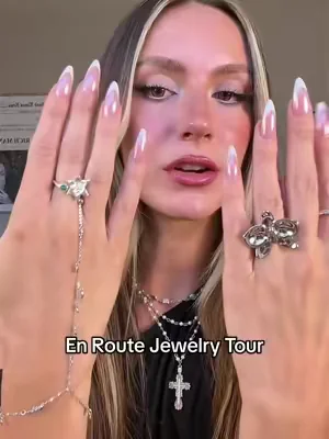 Been an @en route jewelry fan for YEARS #jewelrytiktok #enroutejewelry #jewelrytour #silverjewelry #dealsforyoudays 