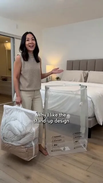 Bulky blankets taking over your closet? This extra-large stand-up vacuum storage bag helps pack down comforters, pillows, towels, and seasonal bedding into one clean, compact space. Just load it, zip it, vacuum the air out, and store it upright. Small closet = no problem. #StorageHack #HomeOrganization #TikTokMadeMeBuyIt #ClosetOrganization #VacuumStorageBag