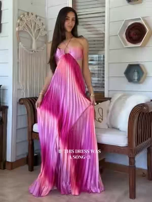 What an unreal dress! Size S 5’9 125 lbs! #dressinspo #weddingguestdress #dress 
