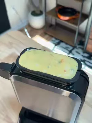 This is the best waffle maker I’ve ever owned! 