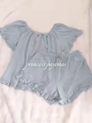 i feel like such a princess in this pj set 🎐🦢 #pajamas #pjs #sleepwear #princesscore #coquette 