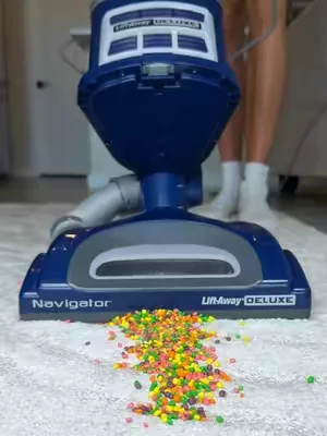 Genuinely better than more expensive competeteors 🙌🏼 #shark #sharkvacuum #liftaway #vacuum #cleaning  