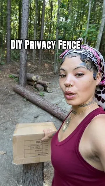 #diy #fence #diyproject #privacy 