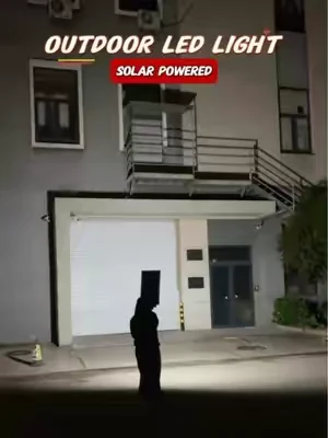 Esto es tan ENORME y PODEROSO 😭😭😭Luces de calle solares para exteriores con panel solar masivo y control remoto 🔆_#DealsforYouDays #outdoorlights #solarlights #lamparasolar #summerwins 
