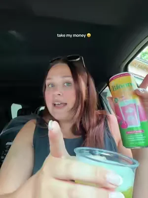 Summer splash HITS every time 😩 #bloom #bloomenergy #junebugchallenge #dealsforyoudays 
