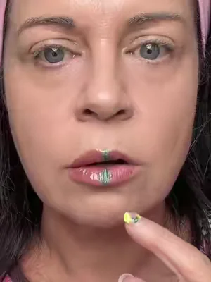 As a member of the small lip club, this is actually wild. This is the first lip plumper I have ever used that worked anything like this ##Lips##LipPlumper##LipPlumping##SmallLips##ThinLips