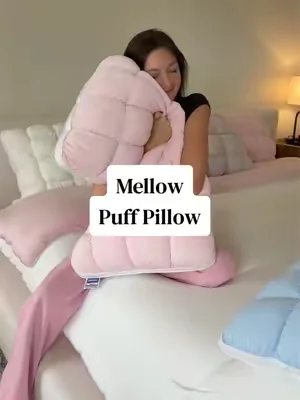 Colddd fluffyyy pufff ☁️ 👏 #puffpillow #coolingpillow #softpillow #mellowsleep #dealsforyoudays 