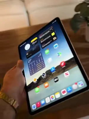 Refurbished Apple iPad Pro 11” (2018) in excellent condition! ✨ ✔️ 11-inch Liquid Retina display ✔️ Face ID for secure unlock ✔️ Powerful A12X Bionic chip ✔️ Perfect for streaming, school, work, and gaming ✔️ Excellent refurbished condition ✔️ 1-year warranty included ✔️ Free shipping A premium iPad experience at a fraction of the original price. Great for note-taking, content watching, and everyday productivity! 📱🔥 #iPadPro #AppleDeals #RefurbishedTech #TechFinds #AppleiPad 