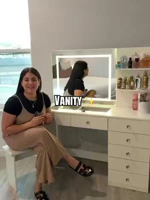 Vanity… #vanity #vanitymirror #dealsforyoudays #vanitymakeup 