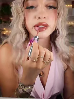 Lakas Matte Lip stick but also lip gloss 💋🫧 #tiktokshopcreatorpicks #dealsforyoudays #laka #mattelips #lipstick 