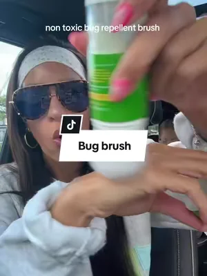 Non toxic bug repellent brush 👏🏻 