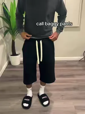 #baggyshorts #shorts #fashioninspo #baggypants #fypシ 