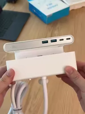 The Anker desk clamp power strip is one of the best setup upgrades I've gotten this year. A perfect mix of clean design and functionality, with 10-in-1 charging, 70W fast charging, and built-in surge protection. It absolutely deserves the hype. #powerstrip #desksetup #chargingstation #dealsforyoudays #anker 