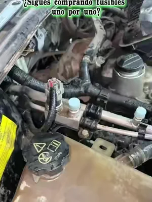 No te quedes varado por un fusible quemado Guárdalo en tu guantera #CarHack #EmergencyKit #caraccessories #SummerWins #DealsforYouDays