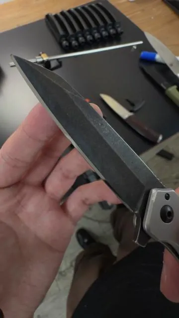 🤔 Is A Mirror Edge Overrated For EDC Knives?#knifesharpening #knifesharpener #knife #knifeskills #giftsforhim     