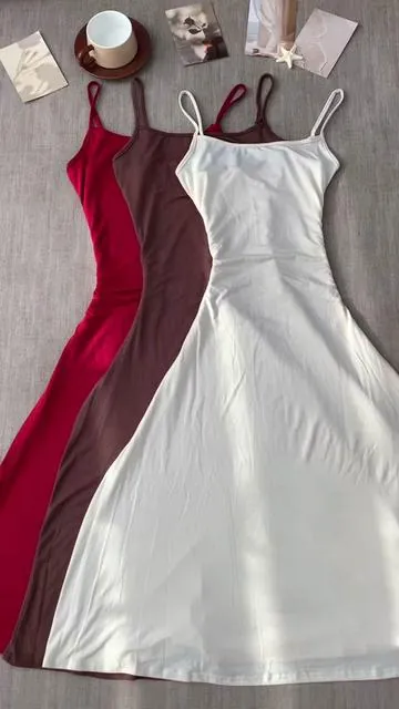 I’d buy this instantly—hugging the body just right, clean yet subtly sexy.💃🛍️#SummerVibes #spotlightfinds #dealsforyoudays #summerdress #slipdress 