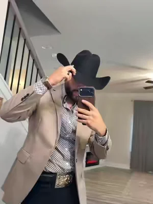 Estilo cattleman algo bien🔥💯 #hombres #tejanaparahombre #mywesternoutfit #ropavaquera #ropaparahombre 