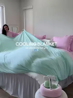 hubby keeps hogging these 🤌🥶❄️😤 not waking up sweaty is heaven @Bedsure @Bedsure US Local #coolingblankets #coolingblanket #coolingsolutions #coolingbedding #bedroominspo 