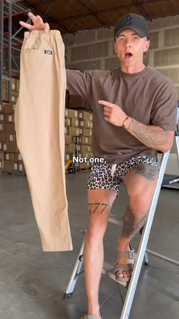 There’s a reason these viral chino pants keep selling out 👏 Stretchy waistband, deep front and back pockets, premium comfort, and so many colors to choose from. On sale right now, so grab your favorite before it’s gone! #CoveUSA #ChinoPants #MensFashion #TikTokShop #DealsForYouDays